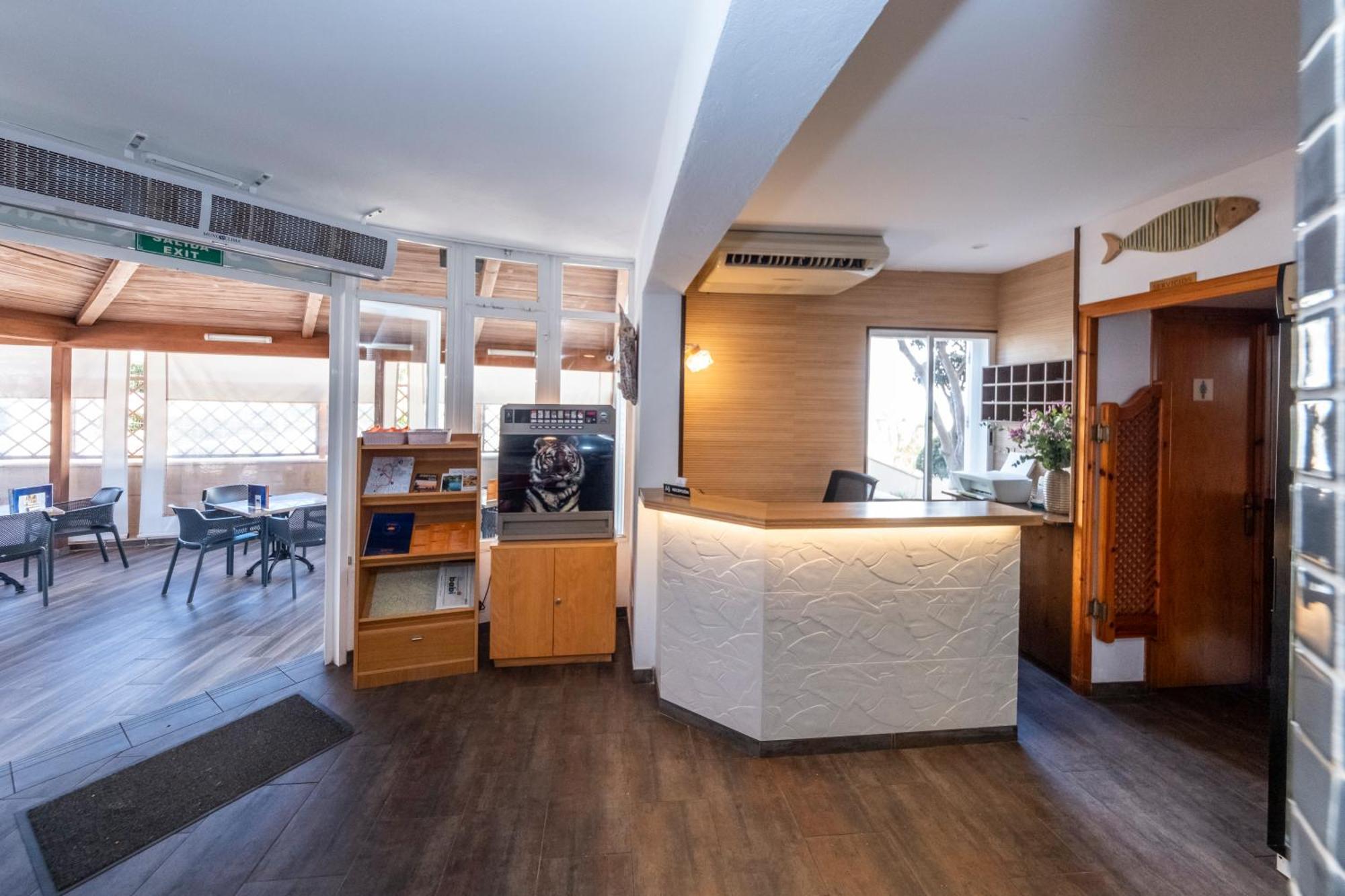 Apartamentos Sol Ponent Кала-Бланка Екстер'єр фото