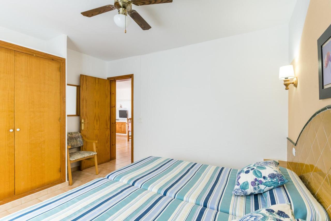 Apartamentos Sol Ponent Кала-Бланка Екстер'єр фото